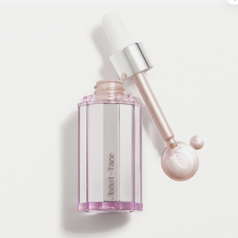 NWT About-Face Light Lock Highlight Fluid